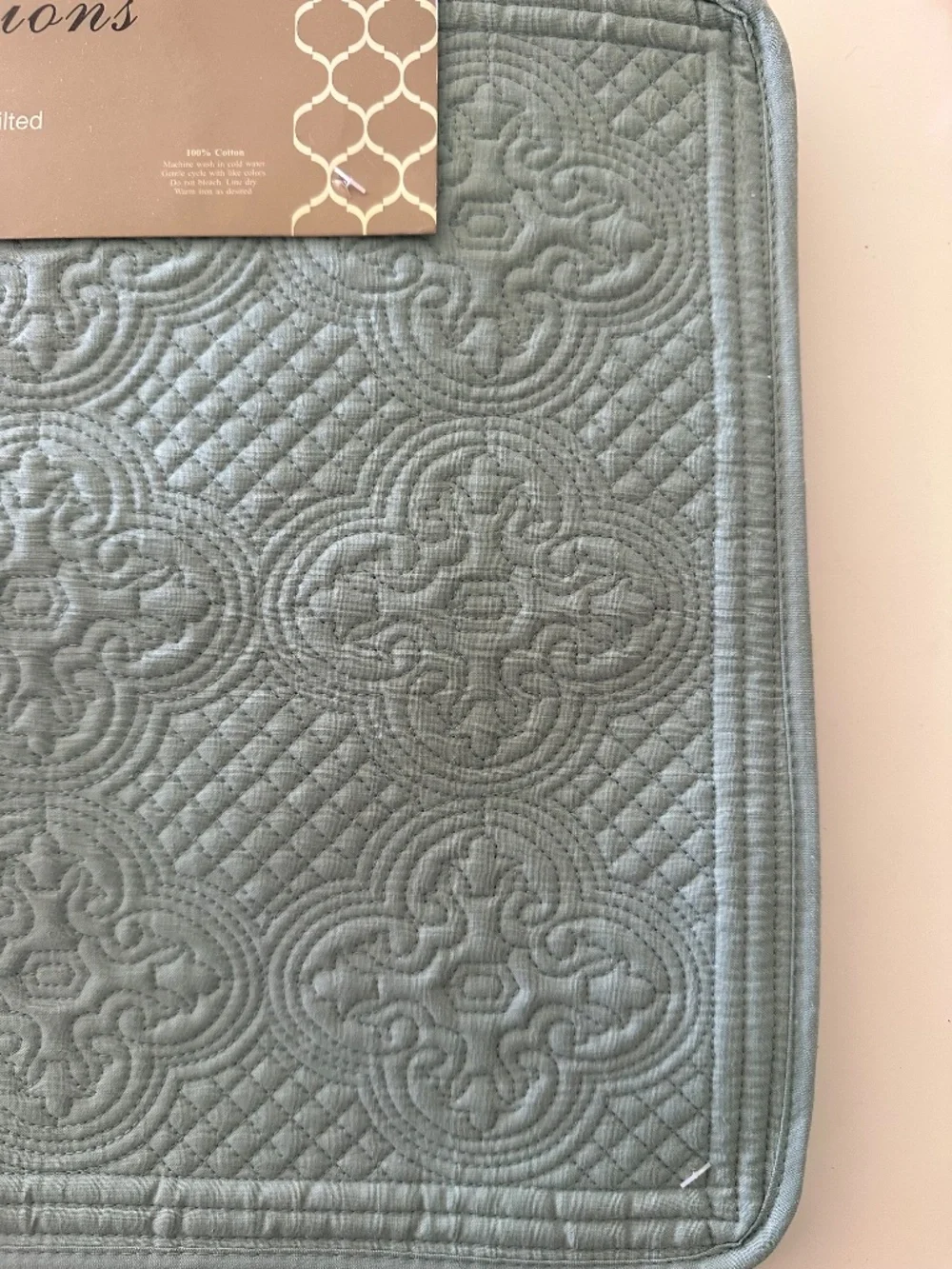 BRAND NEW DESIGNER COLLECTION PALE TURQUOISE PLACEMATS-3 SETS OF 4